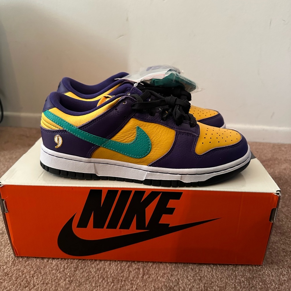 SOLD Nike Dunk Low Lisa Leslie
